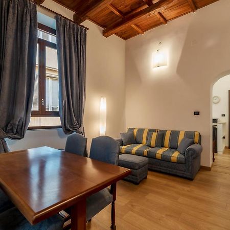 Piazza Di Spagna Elegant Apartment โรม ภายนอก รูปภาพ