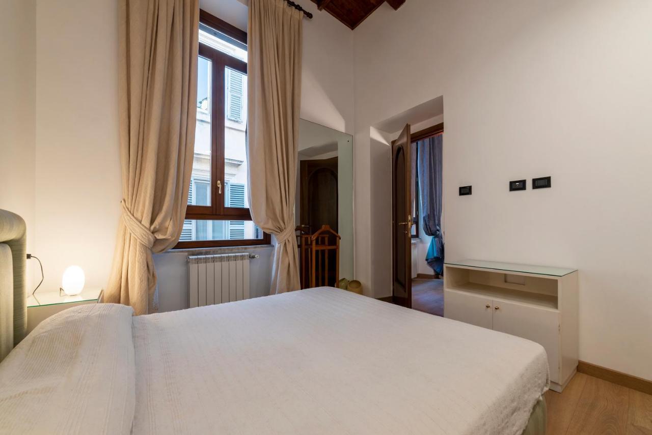Piazza Di Spagna Elegant Apartment โรม ภายนอก รูปภาพ