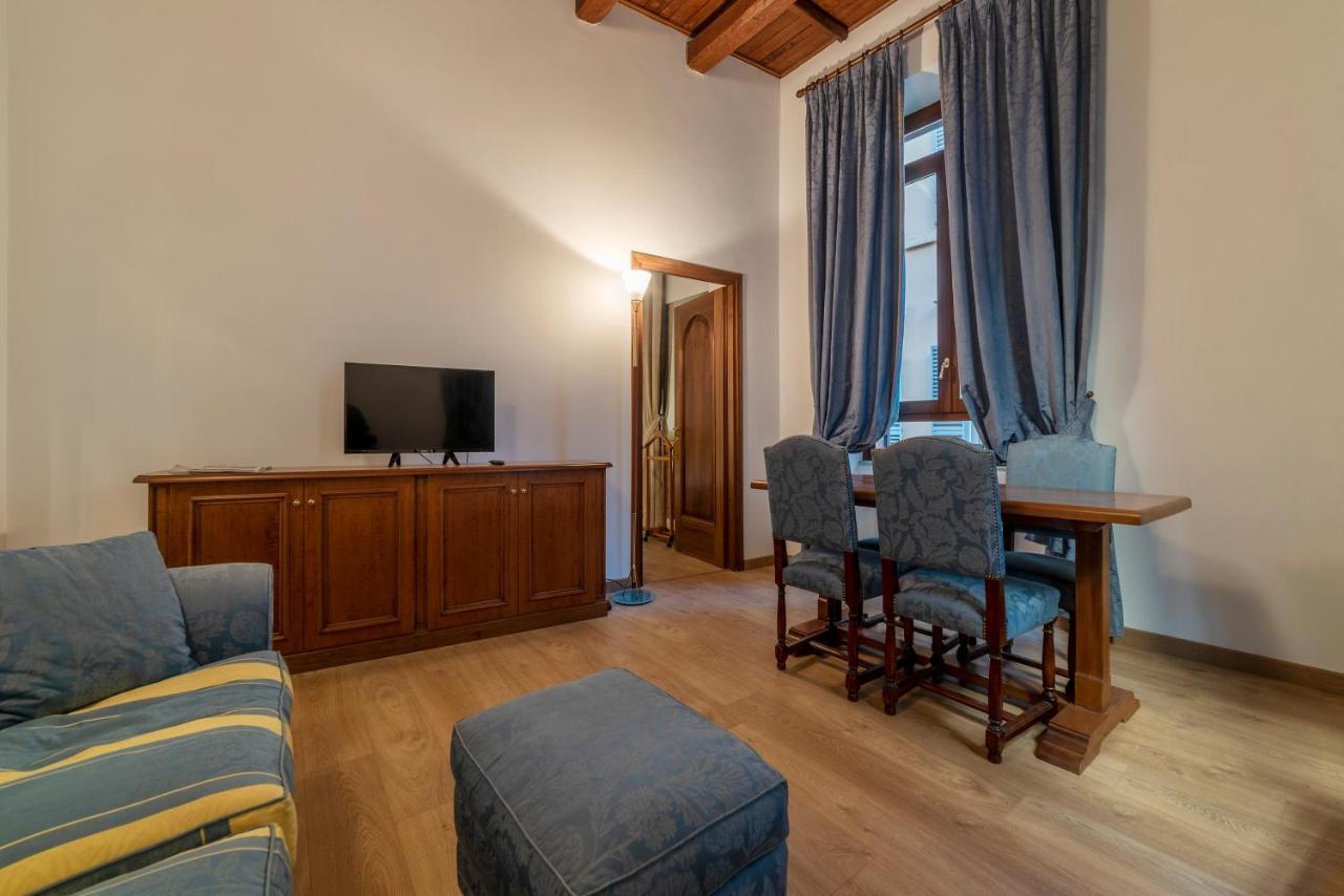 Piazza Di Spagna Elegant Apartment โรม ภายนอก รูปภาพ