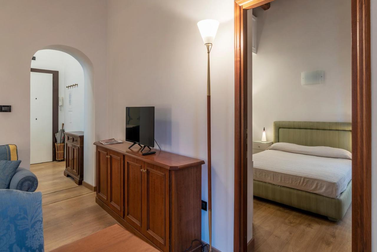 Piazza Di Spagna Elegant Apartment โรม ภายนอก รูปภาพ