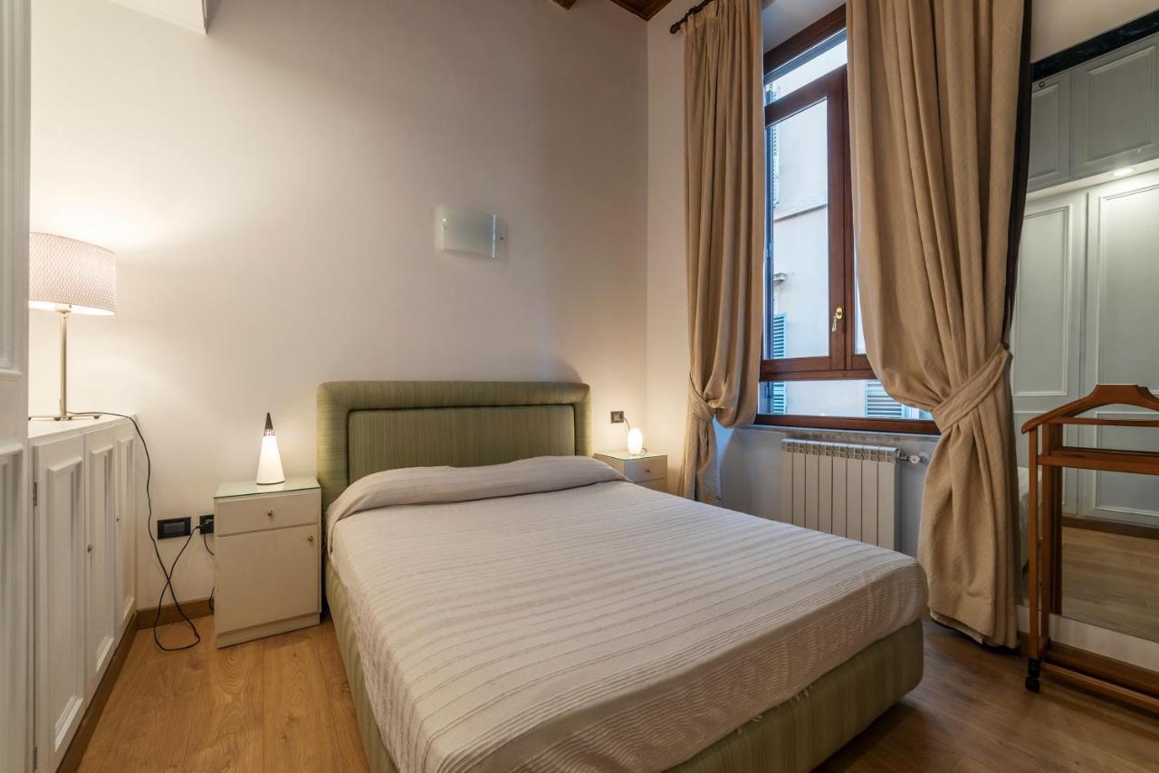 Piazza Di Spagna Elegant Apartment โรม ภายนอก รูปภาพ